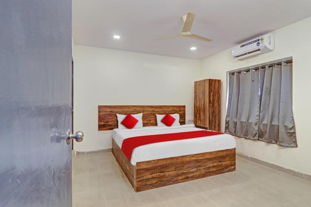 Hotel O R Square Inn Хайдарабад Экстерьер фото
