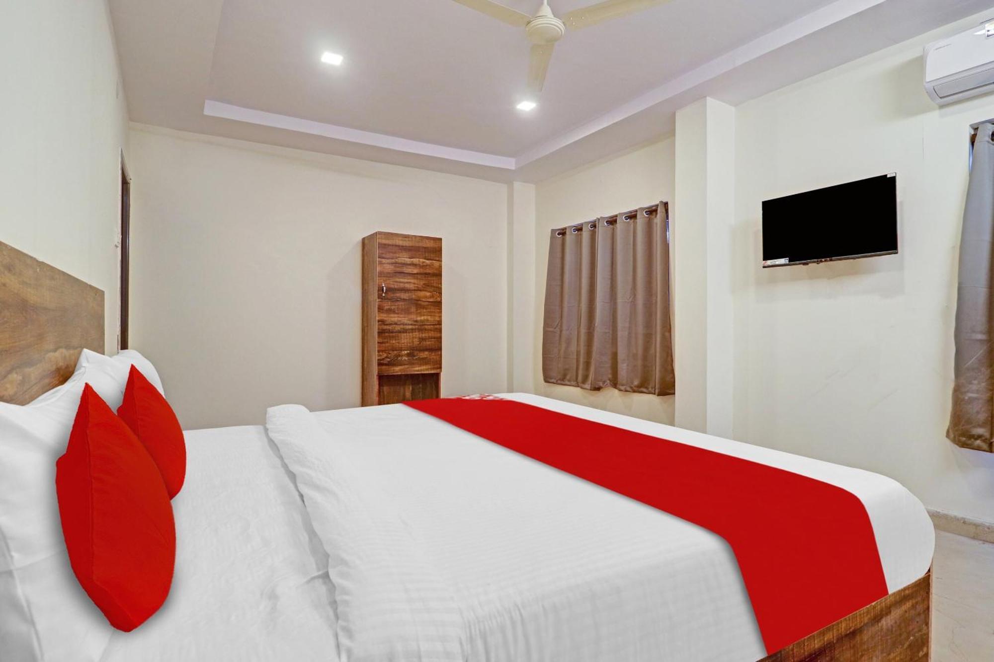 Hotel O R Square Inn Хайдарабад Экстерьер фото